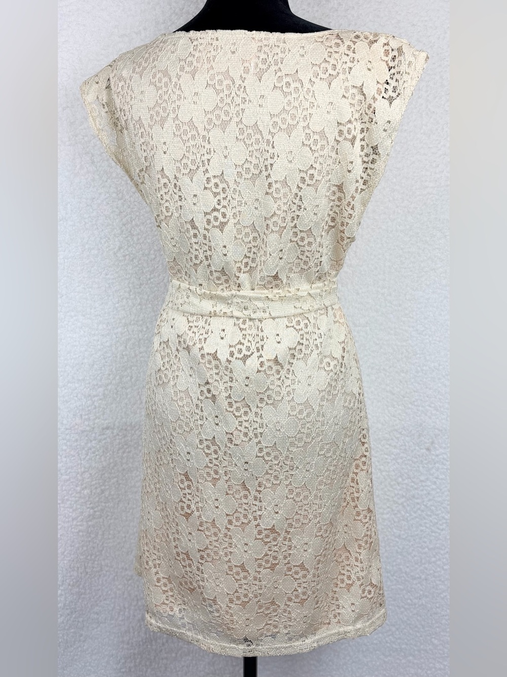 SHEEP • Cream Floral Lace Tie-Waist Mini Dress, M - Picture 7 of 13